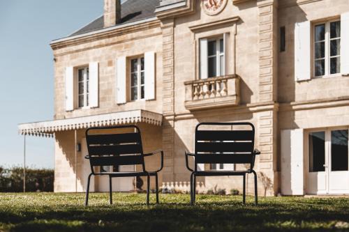 Saint-Emilion Bed & Breakfast | Château Grand Corbin - Bed & Breakfast