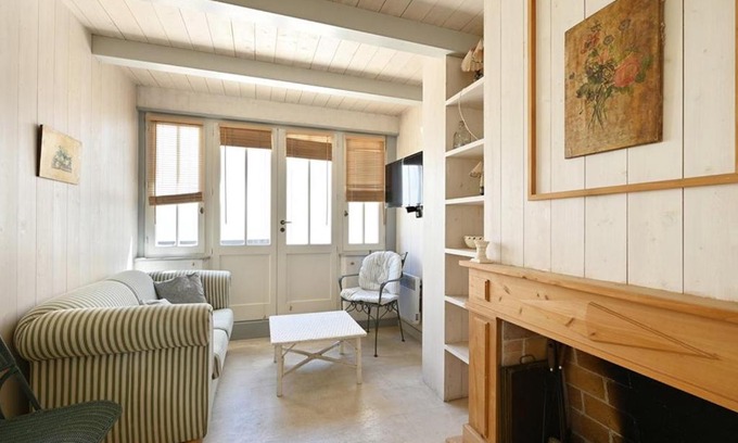 Les Portes-en-Re House | Charmante Maison de Village au Cœur des Portes-en-Ré, Proche Plage et Golf - FR-1-434-86
