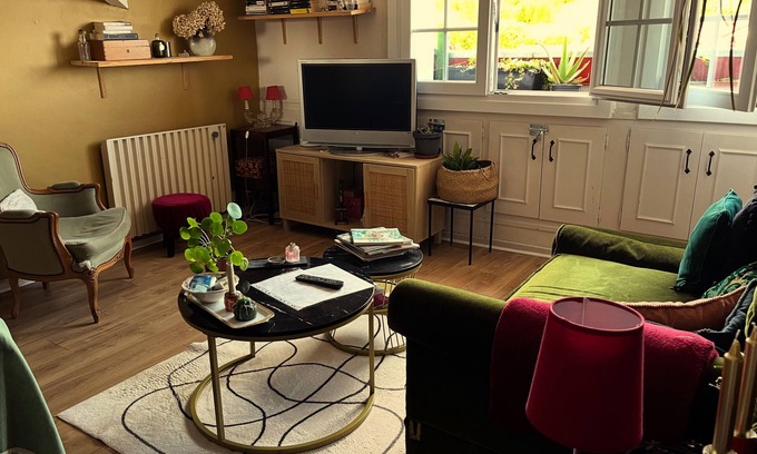 Ciboure Apartment | Charming apartment on the port of Ciboure, Golf course 600m away on foot