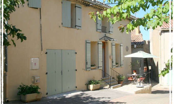 Sablet Villa | Charming Hilltop Accommodation With Outstanding Views