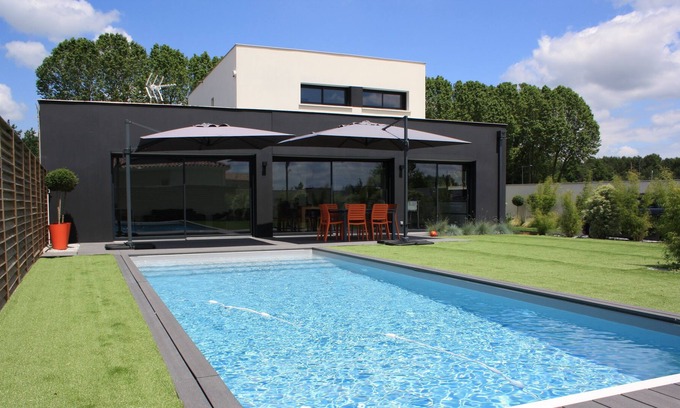 Le Tasta House | Contemporary house with swimming pool 2 minutes from Bordeaux