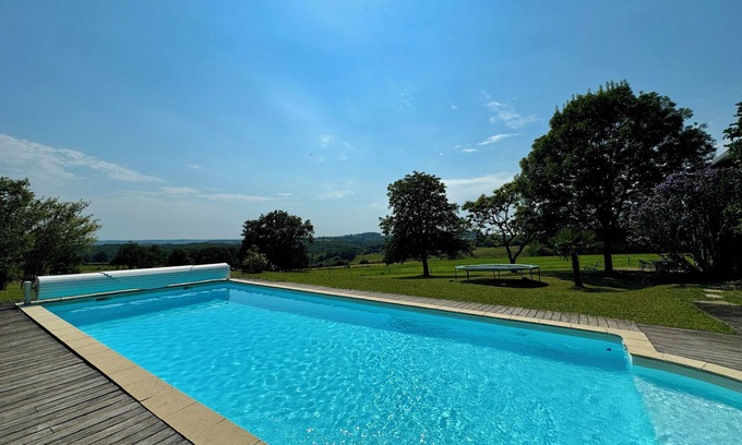 La Chapelle-Saint-Jean House | Country house with character, ideal for holidays with family or friends.