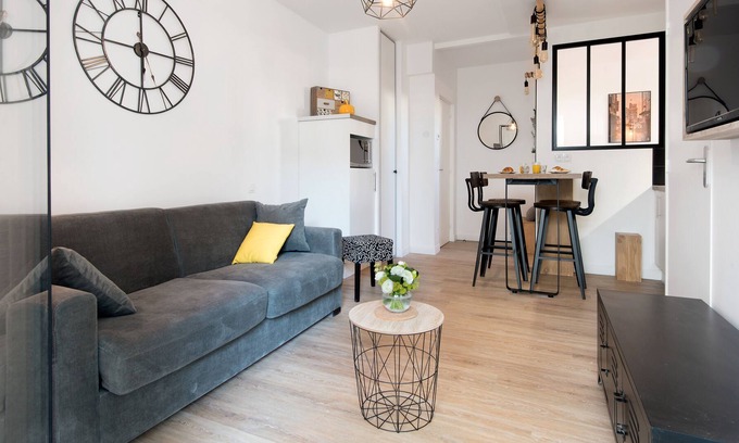 La Rochelle City Centre Apartment | Cozy T2 downtown - old harbor with terrace
