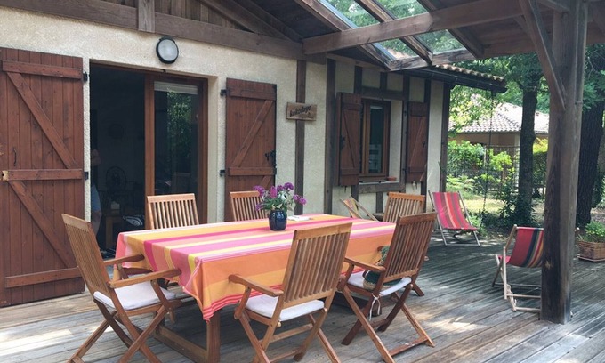 Soustons Villa | Cozy Villa in Soustons Plage: Sleeps 6, Terrace, Pet-Friendly, Near Beach