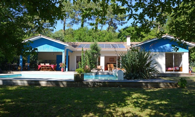 Biscarrosse Villa | exceptional, quiet, golf on 27 holes character villa, heated pool