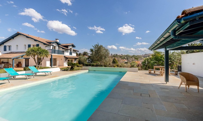 Guethary House | Family villa with pool, walking distance to the beach