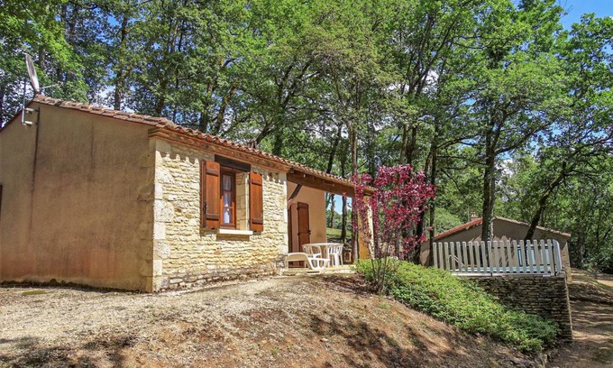 Blanquefort-sur-Briolance House | 70 m² House ∙ 1 bedroom ∙ 4 guests