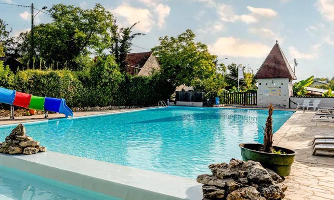 Rouffignac-Saint-Cernin-de-Reilhac House | 29 m² Mobile home ∙ 2 bedrooms ∙ 5 guests