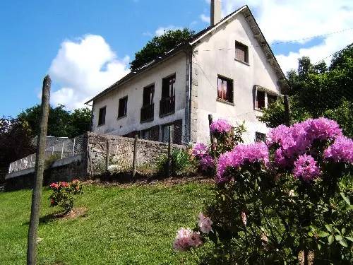 Saint-Hilaire-les-Courbes House | 66 m² House ∙ 1 bedroom ∙ 3 guests