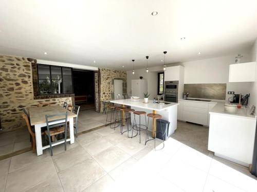 Saint-Quentin-sur-Charente House | 140 m² House ∙ 3 bedrooms ∙ 8 guests