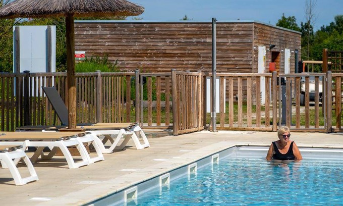 Saint-Yrieix-sur-Charente House | 33 m² Mobile home ∙ 3 bedrooms ∙ 6 guests
