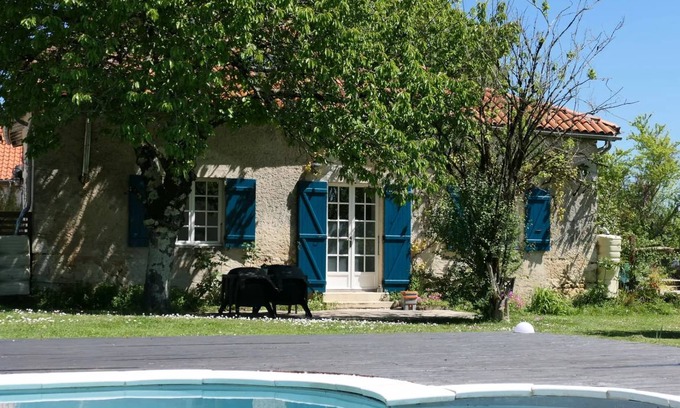Sorges-et-Ligueux-en-Perigord House | 66 m² House ∙ 3 bedrooms ∙ 6 guests