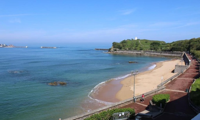 Saint-Jean-de-Luz Apartment | Front de mer