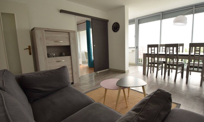 Royan Apartment | FULL APARTMENT WITH SEA VIEW, BEACH 25M IN FRONT! 60m2 from 2 to 6 PEOPLE