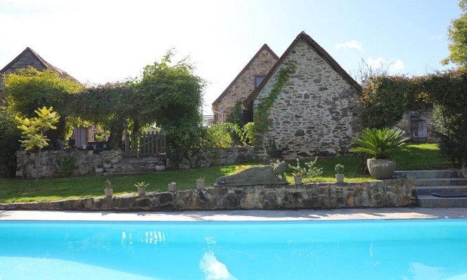 Ladignac le Long House | Gîte LA FORESTERIE