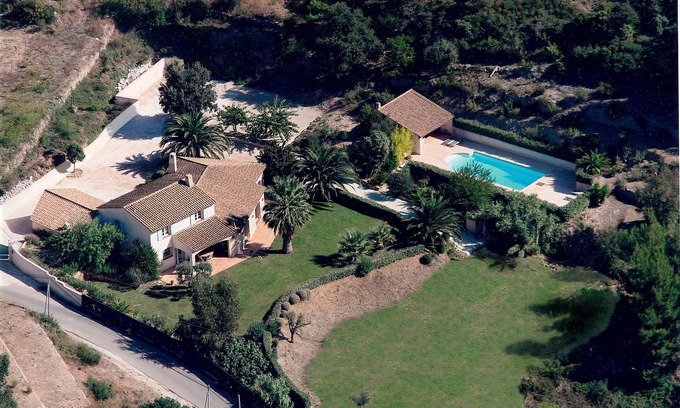 La Cadiere-d'Azur House | Hauts de Bandol, 10 people, air-conditioned rooms, 230m2