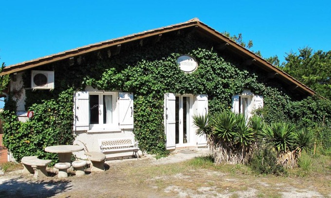 Lacanau-Ocean House | Holiday Home Grande Ramaline - LCA165 by Interhome