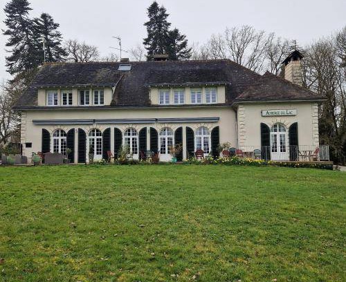 Mailhac-sur-Benaize Hotel | Hotel ∙ 5 guests