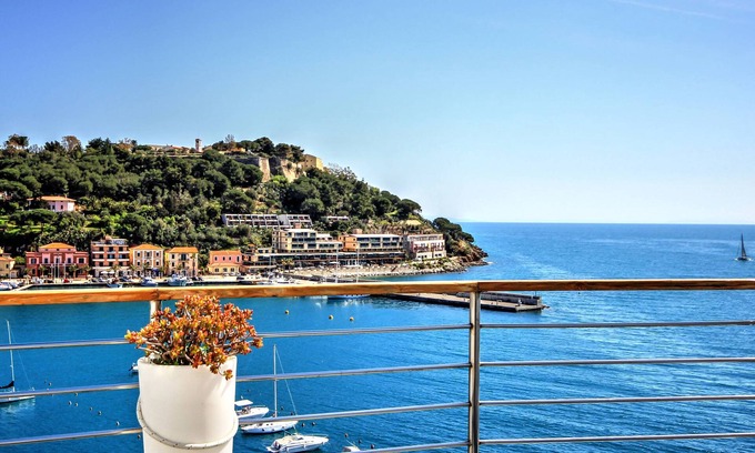 Porto Azzurro Hotel | Hotel Plaza