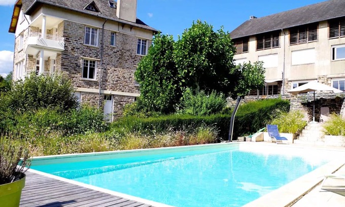 Uzerche House | House ∙ 7 bedrooms ∙ 14 guests