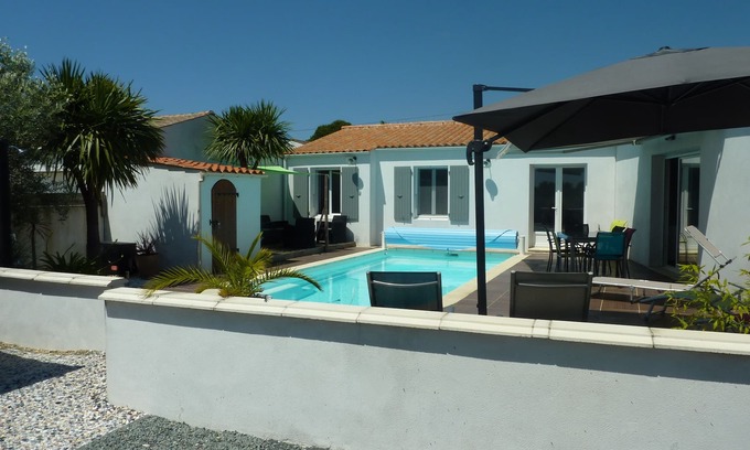 Cheray House | House Ile d'Oléron 6 persons with private heated swimming pool not overlooked