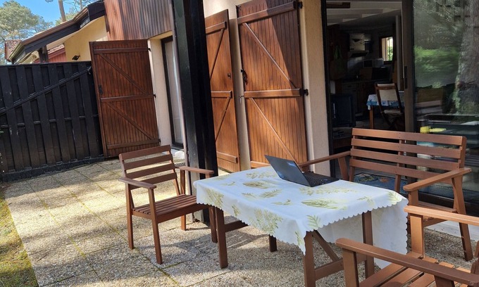 Lacanau-Ocean House | House with shared pool 30m far, 100 m from the Golf de l'Ardilouse