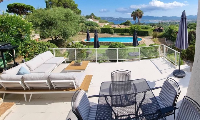 Grimaud House | In Grimaud, sea view villa with pool, for 8 people