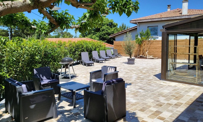 Mimizan House | In Mimizan-plage sud, detached house with fenced garden, 2km from beaches