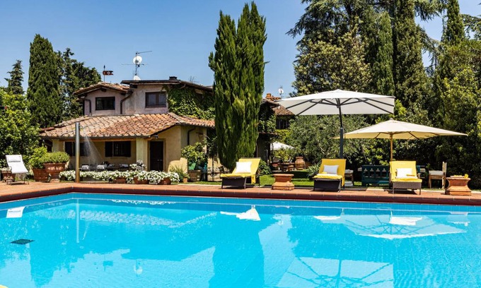 Figline e Incisa Valdarno Villa | 800 m² Villa ∙ 9 bedrooms ∙ 22 guests