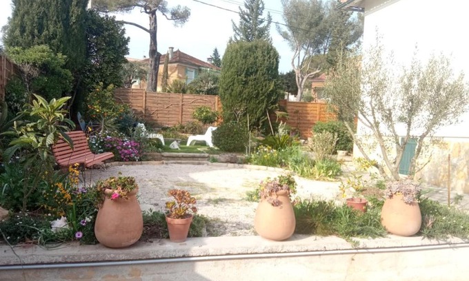 La Ciotat Apartment | Jardin de la ciotat 5mn des plages