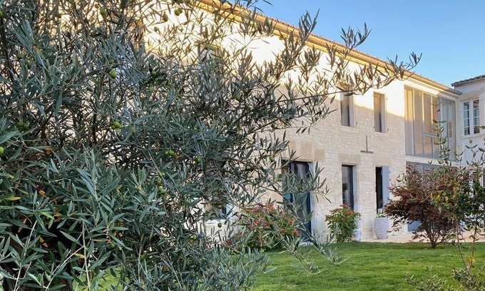 Aigrefeuille-d'Aunis House | LA BATISSE CHALOU 10 km from the SEA and 18 km from la ROCHELLE
