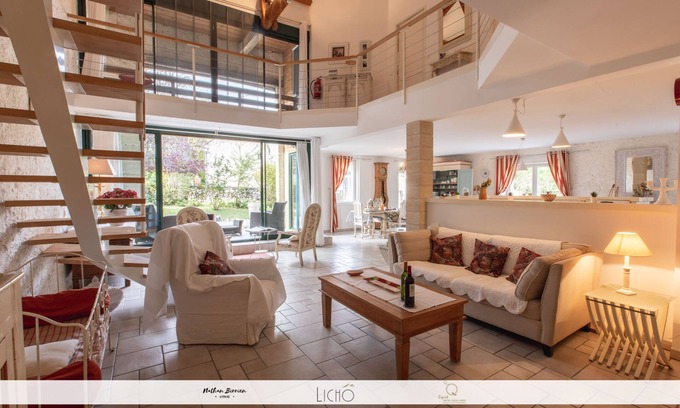Bellefond House | La Grange de Bellefontaine and its private swimming pool (5 * label)