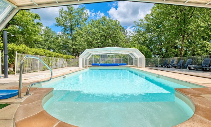Salignac-Eyvignes House | La Grange de Léo – Large Family House with Shared Heated Pool in the Heart of Périgord Noir