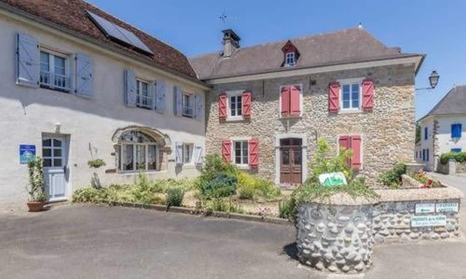 Lay-Lamidou Bed & Breakfast | La Grange de Georges