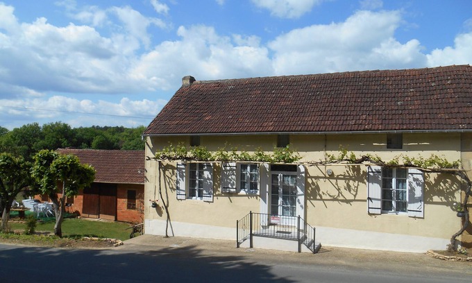 Meyrals House | La maison des coteaux