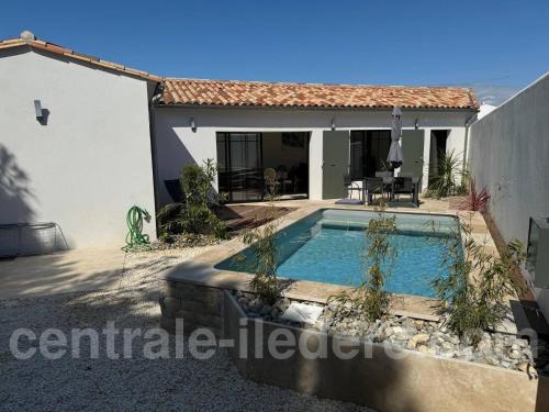 Le Bois-Plage-en-Re Villa | La Villa Alamy