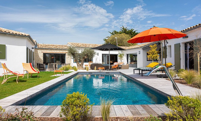Le Bois-Plage-en-Re Villa | LARGE STANDING VILLA 7 BEDROOMS 14 PEOPLE POOL GARDEN - WOOD BEACH