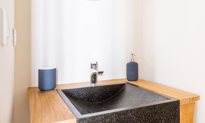 Hotel de Ville - Quinconces Apartment | Large Studio place Quinconces