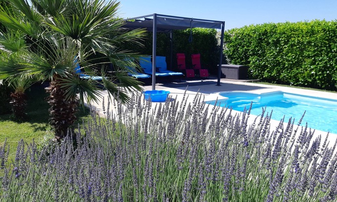 Becheresse House | Le Cottage Ensoleillé, classified 4 stars, Vineyards and Family friendly !