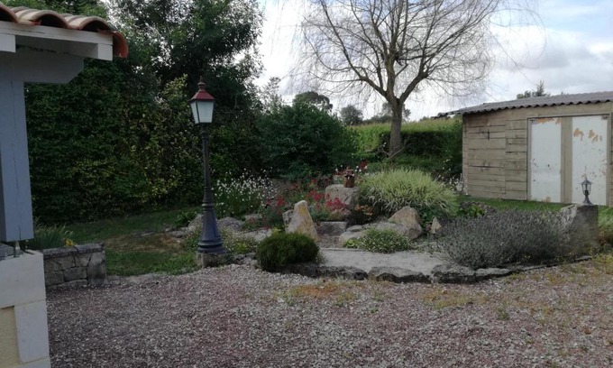 Fontenille-Saint-Martin-d'Entraigues House | le petit pâtis