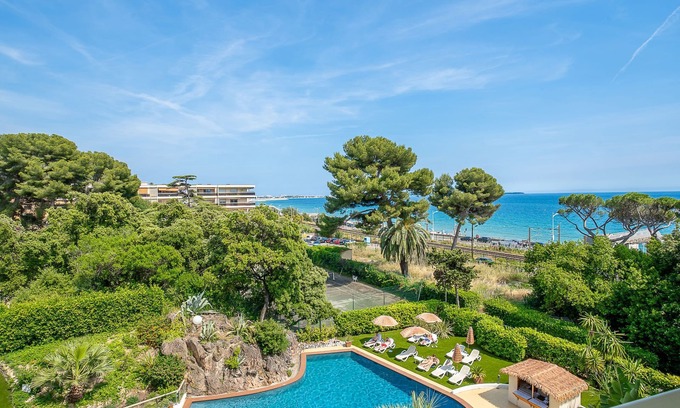 La Croix des Gardes Apartment | Le Trident by Interhome