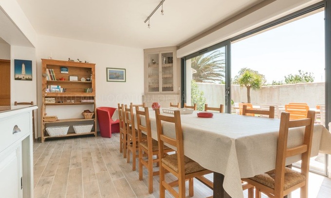 Saint-Clement-des-Baleines House | Lovely house with 4 bedrooms, garden and terrace in the village of Saint-Clement-des-Baleines.