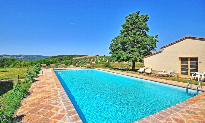 San Gimignano Apartment | Lovely apartment for 4 people with WIFI, pool, A/C, TV and panoramic view