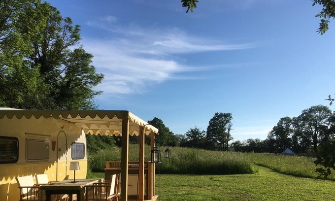 Auzances Cabin | Luxury Glamping (Vintage caravan and Bell Tents) in the heart of rural France