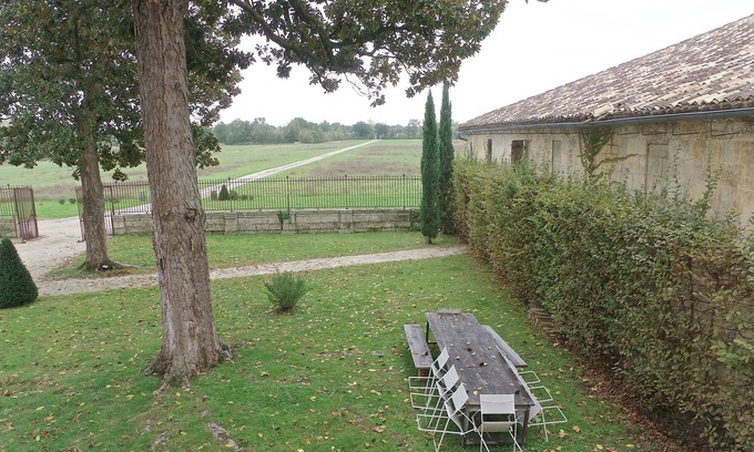 Izon House | Magnificent 350 m² holiday home in the Bordelais, 6 bedrooms, with swimming pool