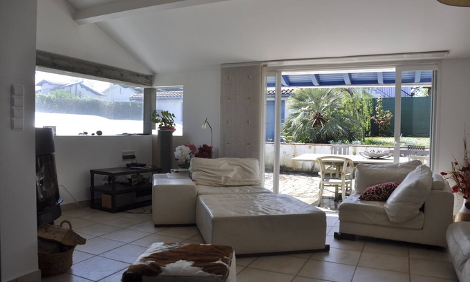 Hendaye House | Maison avec piscine clim Hendaye (classé 4 étoiles). 1.6 km plage
