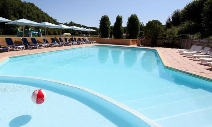 Marcillac-Saint-Quentin House | Mobile home ∙ 2 bedrooms ∙ 6 guests