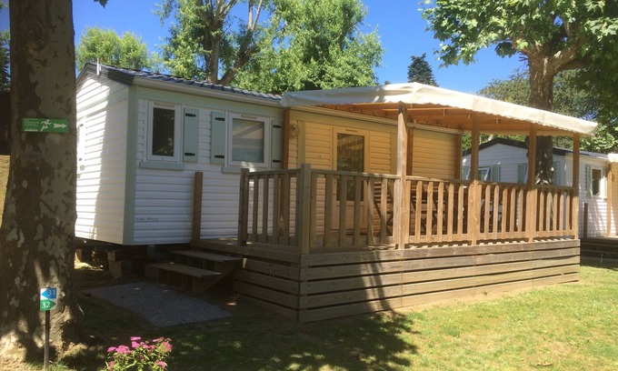 Saint-Sornin-Lavolps House | MOBILE-HOME 6 PERS. ALL COMFORTS WITH COVERED TERRACE