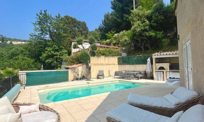 Colomars House | On the heights of Nice, beautiful villa ideal with family or friends