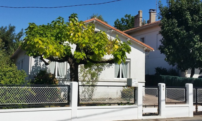 Royan House | RENTAL ROYAN HOUSE 6 people. 3 rooms. GARDEN. near BEACH